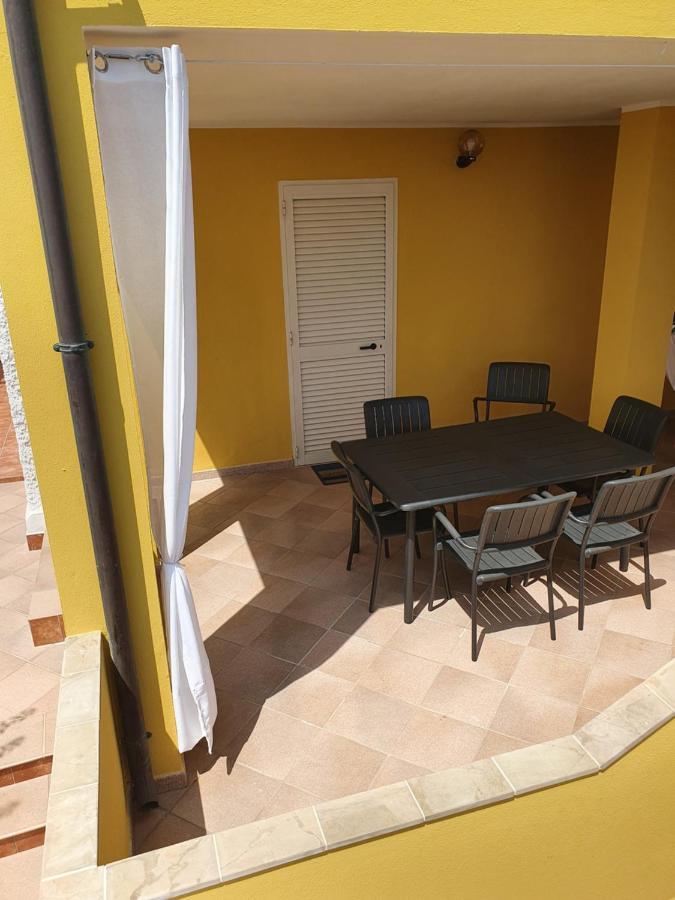 Yellowhouse Apartment Cala Gonone Exterior photo